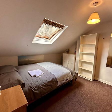 Spacious Room In Дублин Экстерьер фото