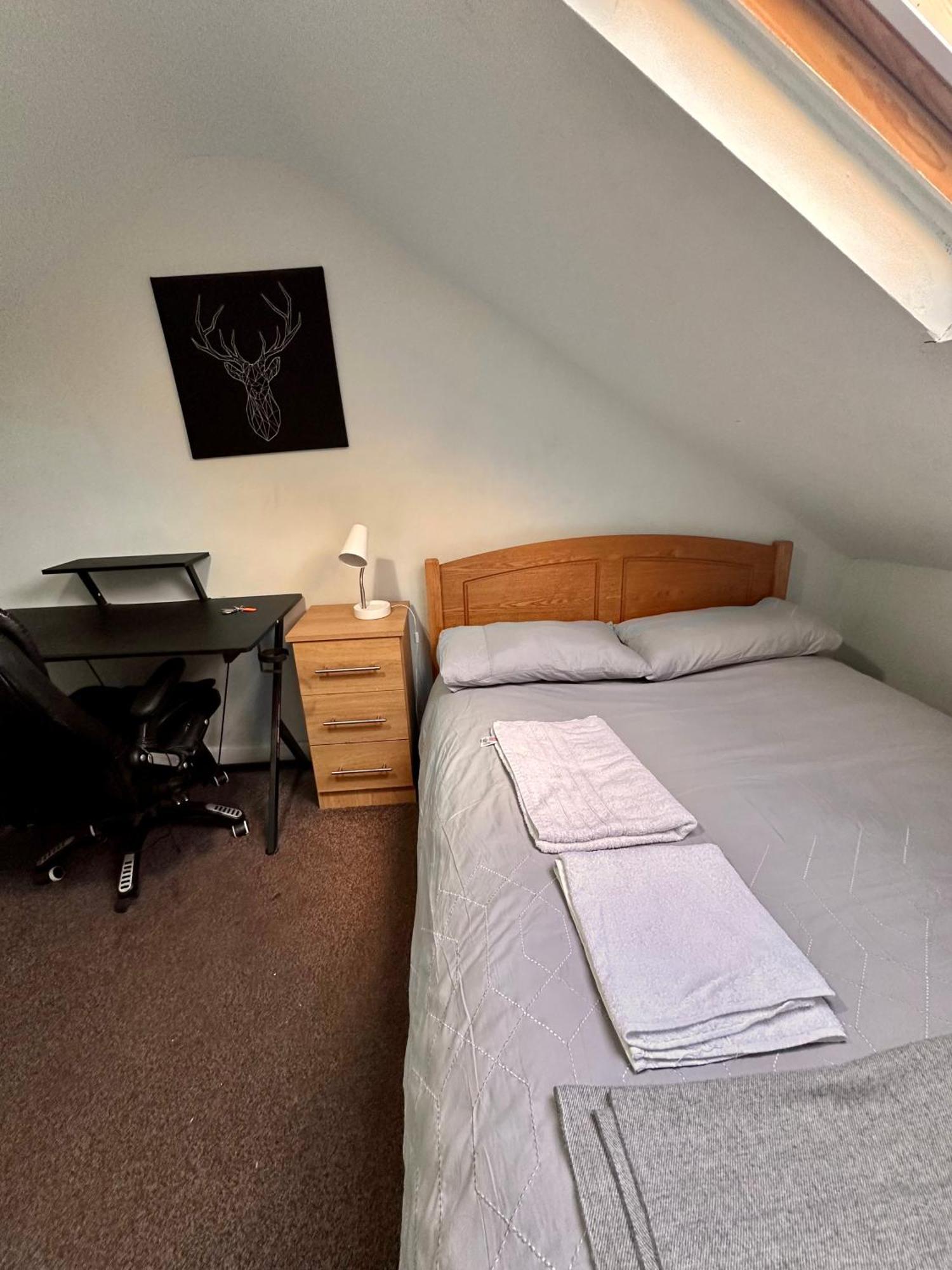 Spacious Room In Дублин Экстерьер фото